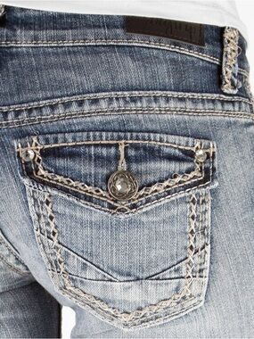 Daytrip Washed Blue Skinny Jeans with Embroidered Pocket